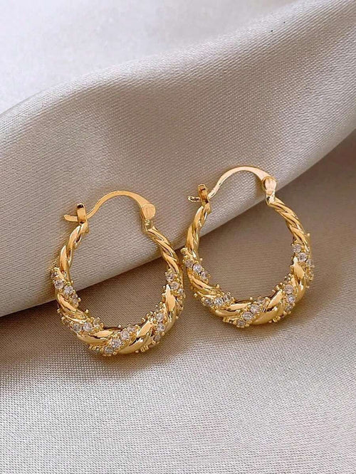 Fashionable Casual Versatile Geometric Oval Commuter Earrings With Zirconia For Women And Men Suitable For Daily Wear Parties Banquets Outdoor Activities As Gifts Jewelry Accessories And Ear Decorations