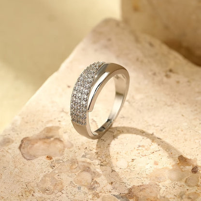Elegant Pointed Wing Design Inlaid Zirconia Open Ring
