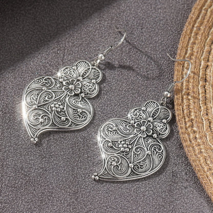 Elegant Filigree Heart Design Charming Maxi Hook Earrings