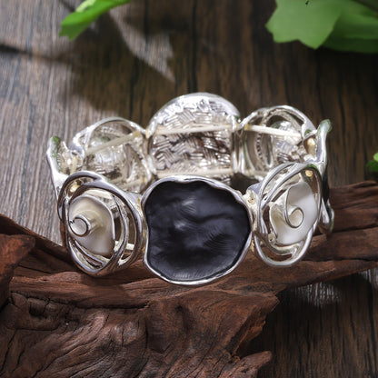 Bohemian Round Flower Geometric Design Cuff Elastic Bracelet