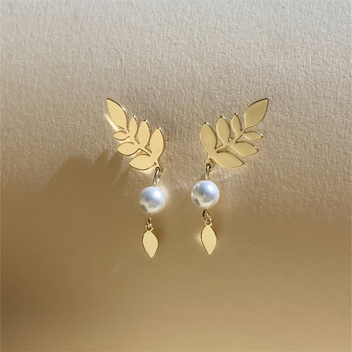 Vintage Elegant Gold Leaf & Pearl Drop Earrings