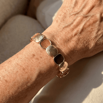 Elegant Oval Glossy & Matte Design Elastic Zinc Alloy Bracelet