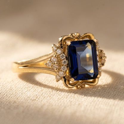 Vintage Gold Sapphire Filigree Ring