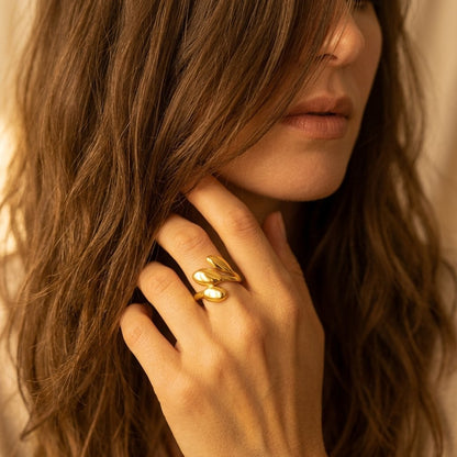 Gold Polished Teardrop Petal Ring