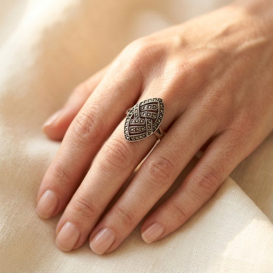 Vintage Silver Marcasite Leaf Ring